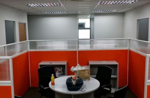 Full Height Office Partition with Poly Carbonate
